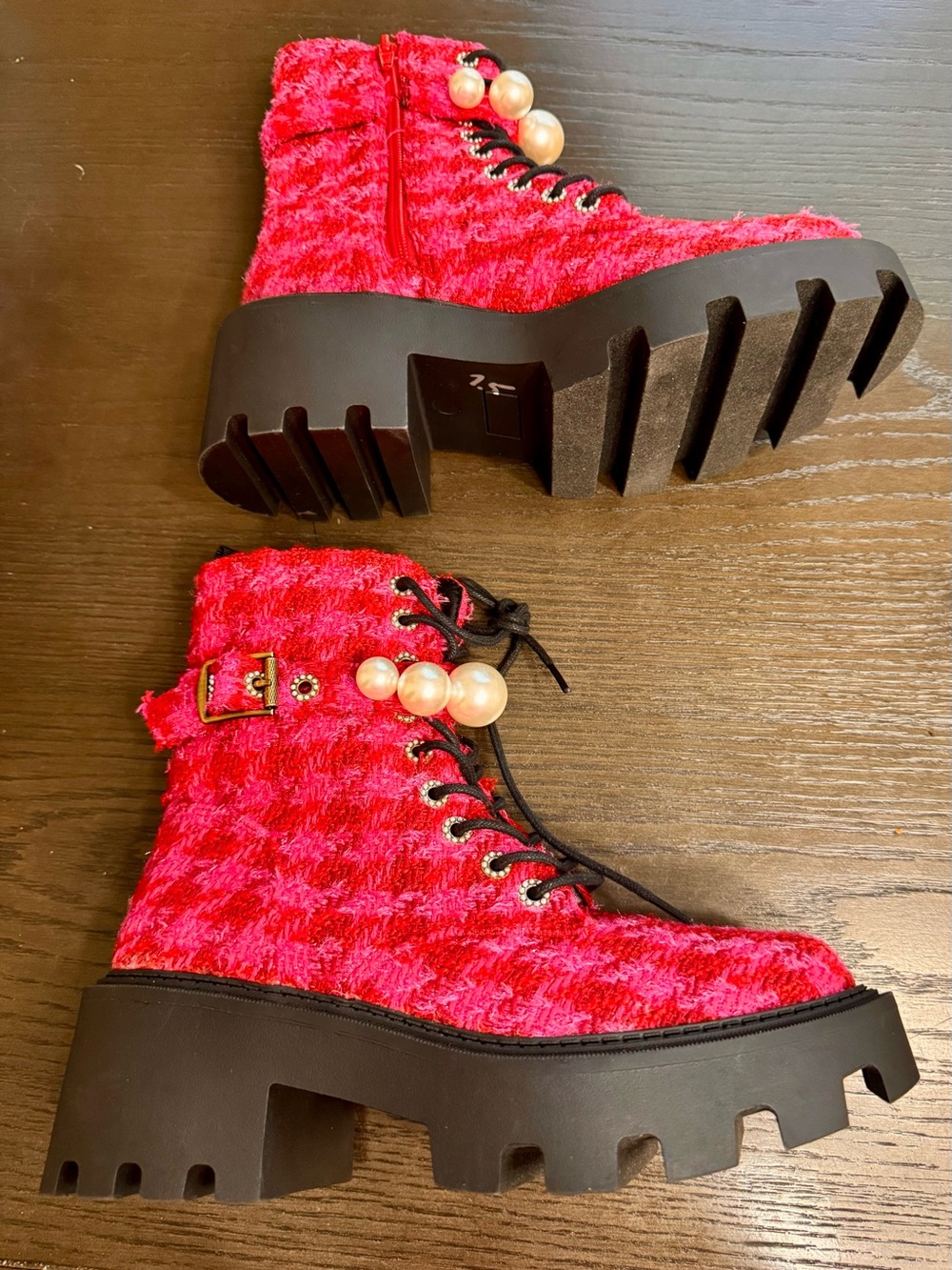 Betsey Johnson Jonnie Fuchsia Tweed Pearl Combat Boots Size 7.5 - Picture 4 of 12